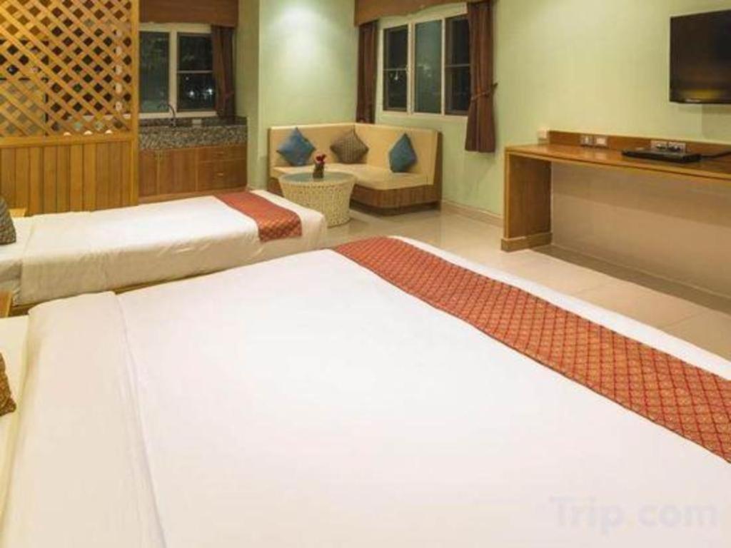 Azure Phuket Hotel Patong Exteriör bild