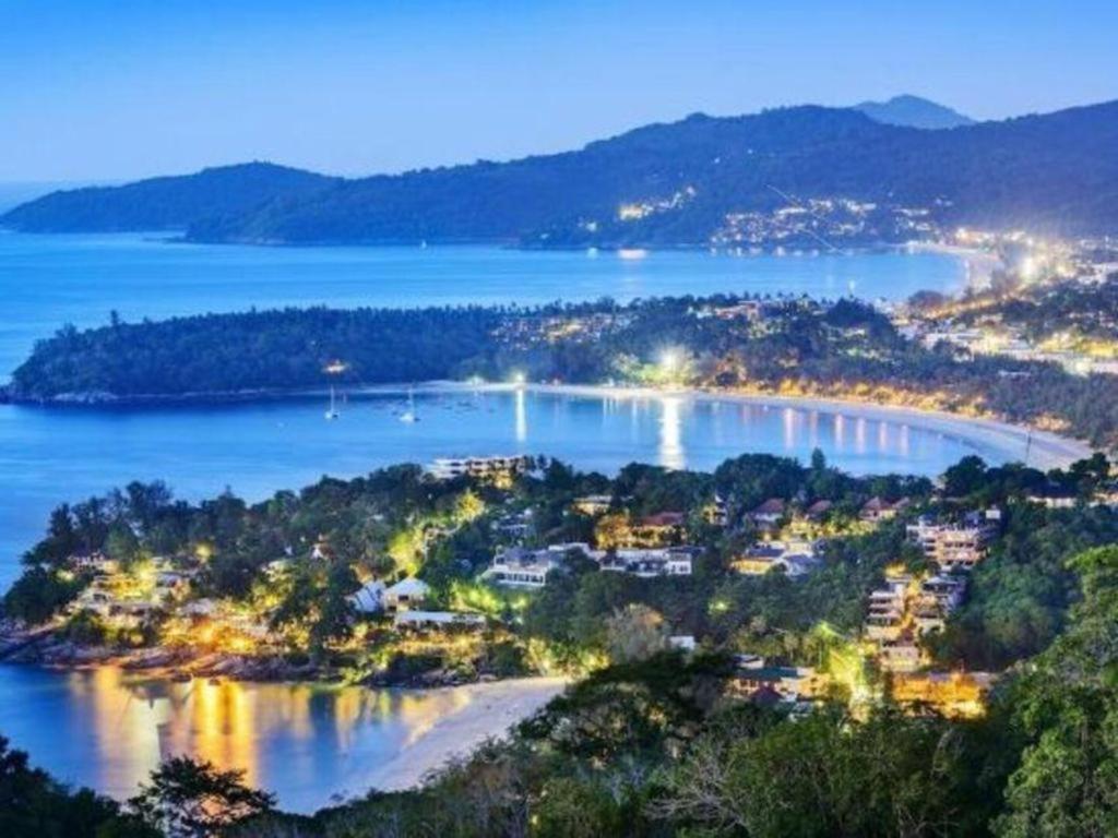 Azure Phuket Hotel Patong Exteriör bild
