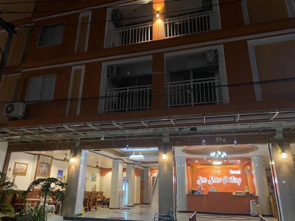 Azure Phuket Hotel Patong Exteriör bild