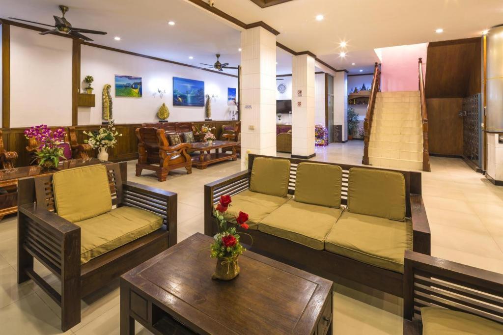Azure Phuket Hotel Patong Exteriör bild