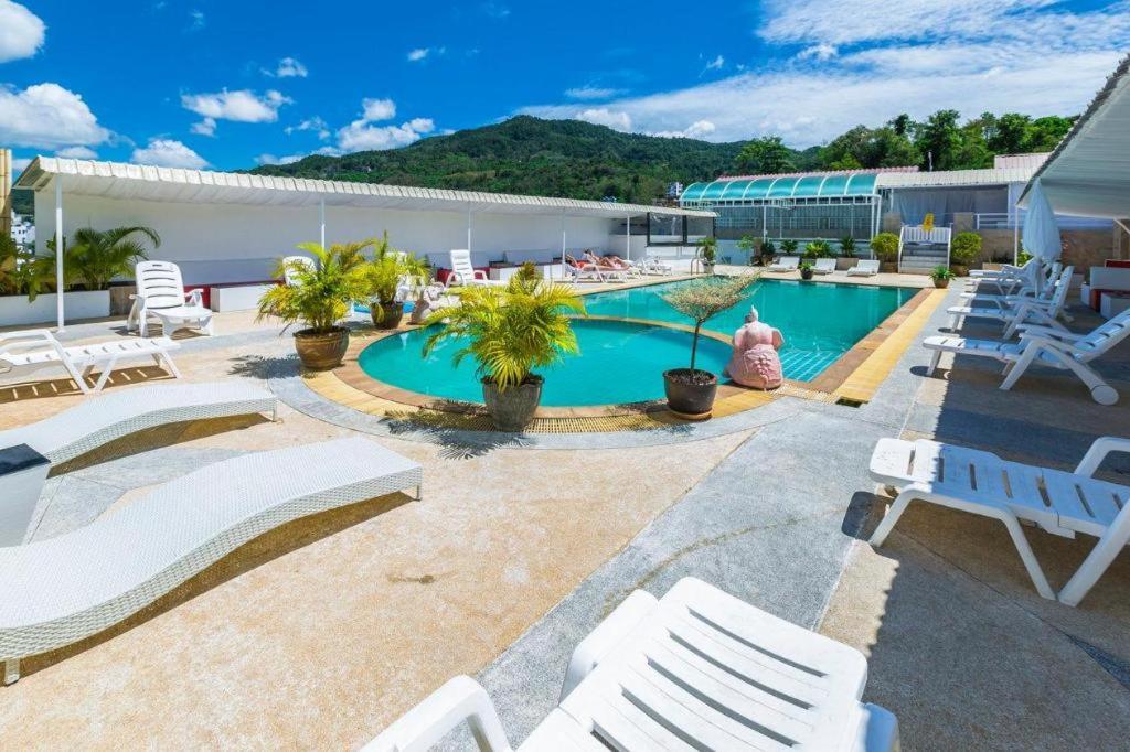 Azure Phuket Hotel Patong Exteriör bild