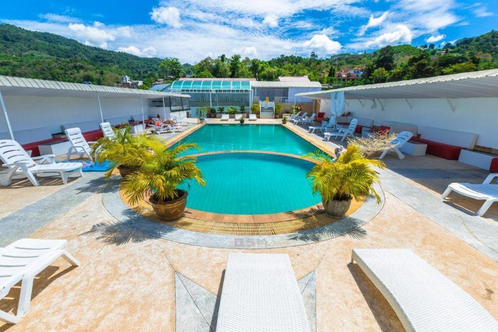 Azure Phuket Hotel Patong Exteriör bild