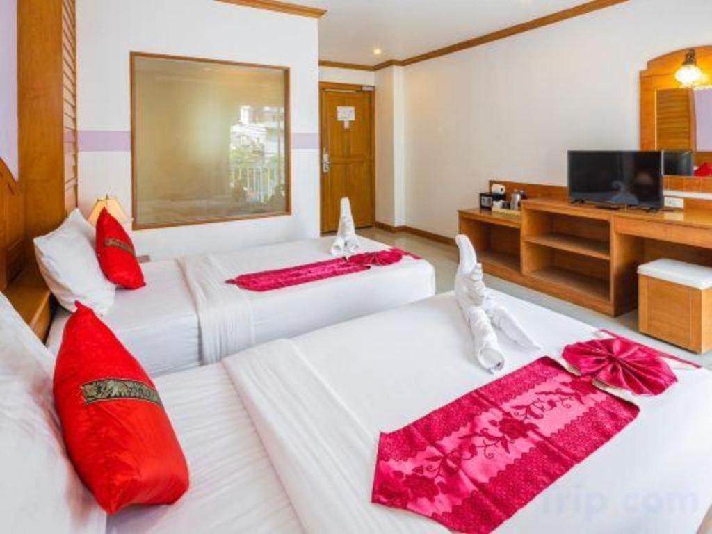 Azure Phuket Hotel Patong Exteriör bild