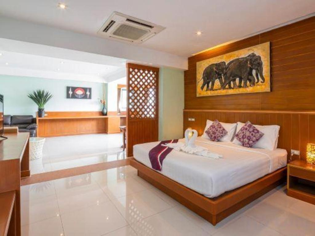 Azure Phuket Hotel Patong Exteriör bild