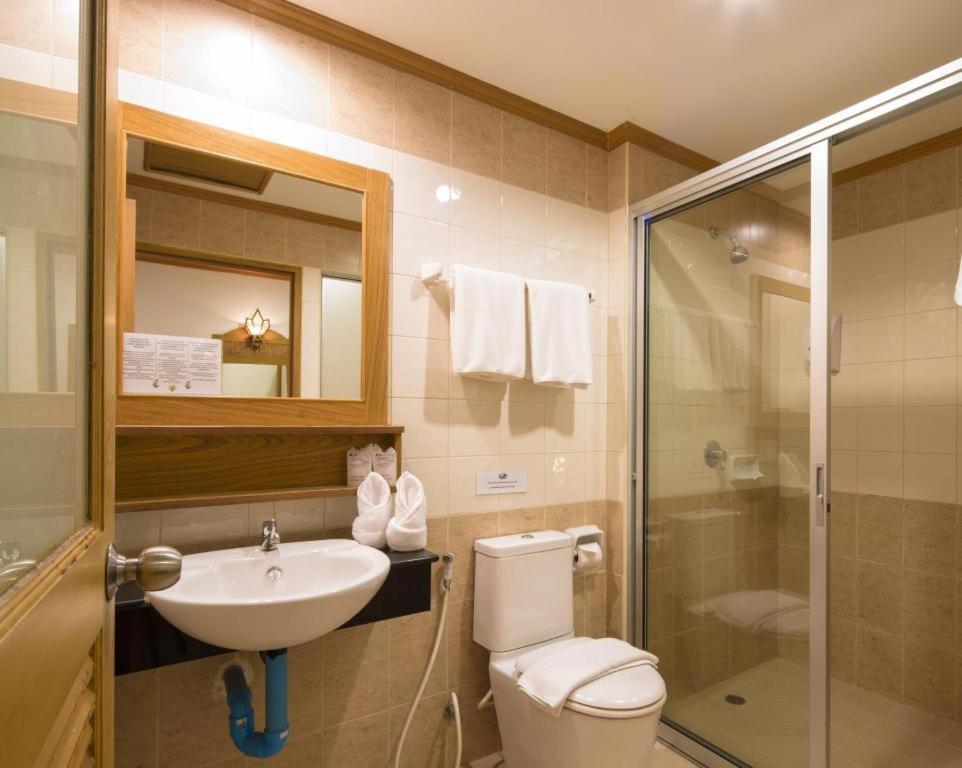Azure Phuket Hotel Patong Exteriör bild