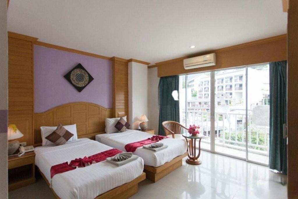 Azure Phuket Hotel Patong Exteriör bild